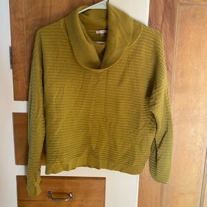 Vila Milano Cowl Neck Yellow-Green Sweater